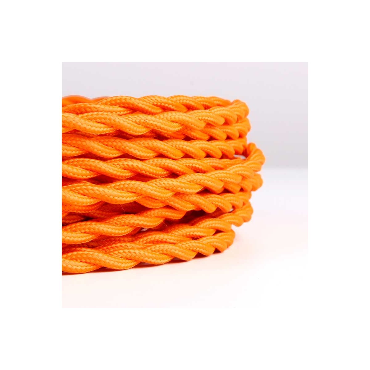 Câble tressé recouvert d'un tissu à effet soie de couleur orange