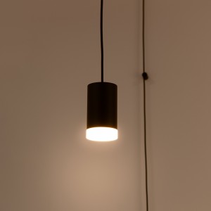 Designer-Pendelleuchte „Nebula“ mit Schalter und Stecker - 1 x 6W - Warmweißes & diffuses Licht