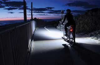 Linterna LED SOLAR para bicicleta con protección contra el agua
