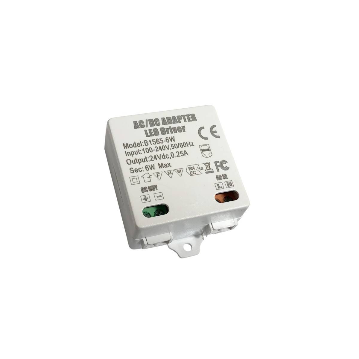 Alimentazione costante 24V DC 6W 0,25A 100-240V