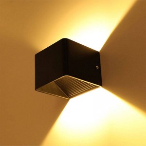 Aplique de parede LED "KUUTIO" 6W