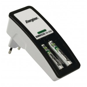 Carregador de Pilhas Energizer 2 HR03 (AAA)  700mAh com 2 pilhas incluídas